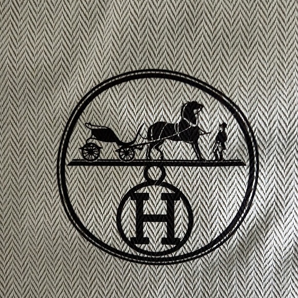 Set of Two Empty Hermes Dust Bags - Picture 2 of 3